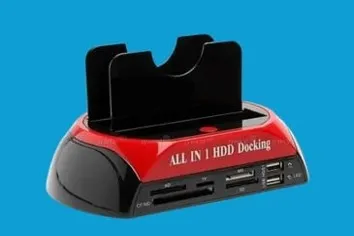 4 Docking universel pour disque SATA et ID Et différentes cartes OBT.ledegoteur.fr